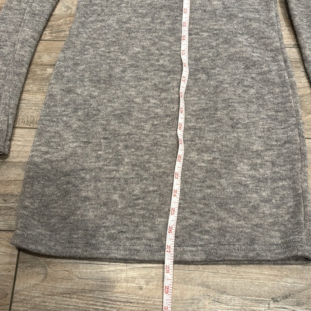 Burberry London Gray Long Sleeve Sweater Size Small - Picture 5 of 6